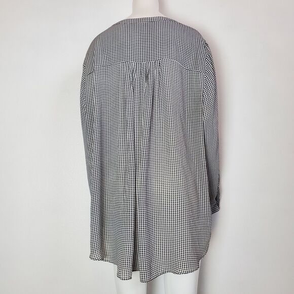 Lane Bryant Plus Size Black Houndstooth Blouse - Picture 3 of 7